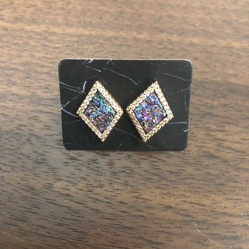 NWT Iridescent Crystal Druzy Stone Earrings